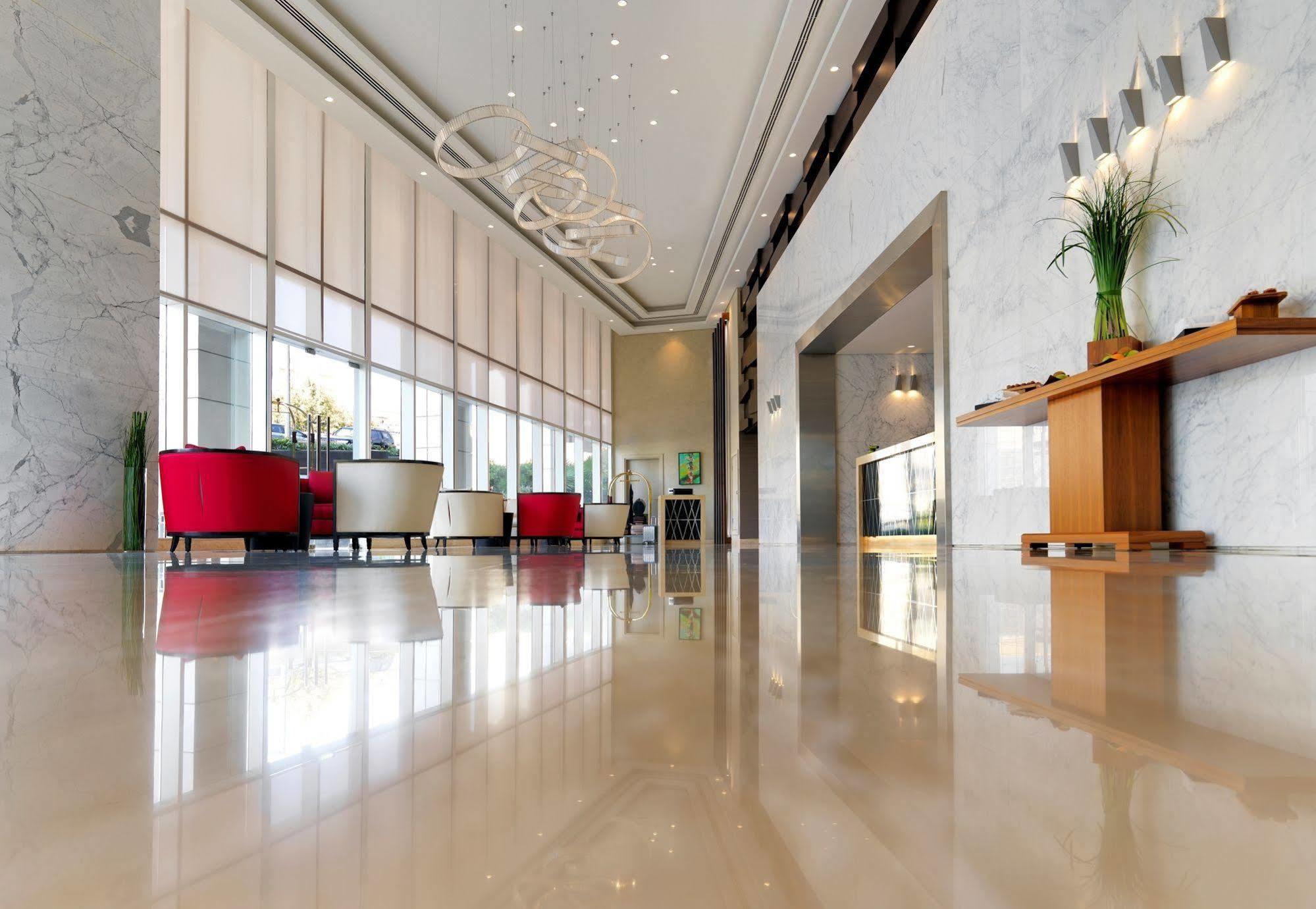 Damac Maison The Vogue Dubai Exteriör bild Lobby