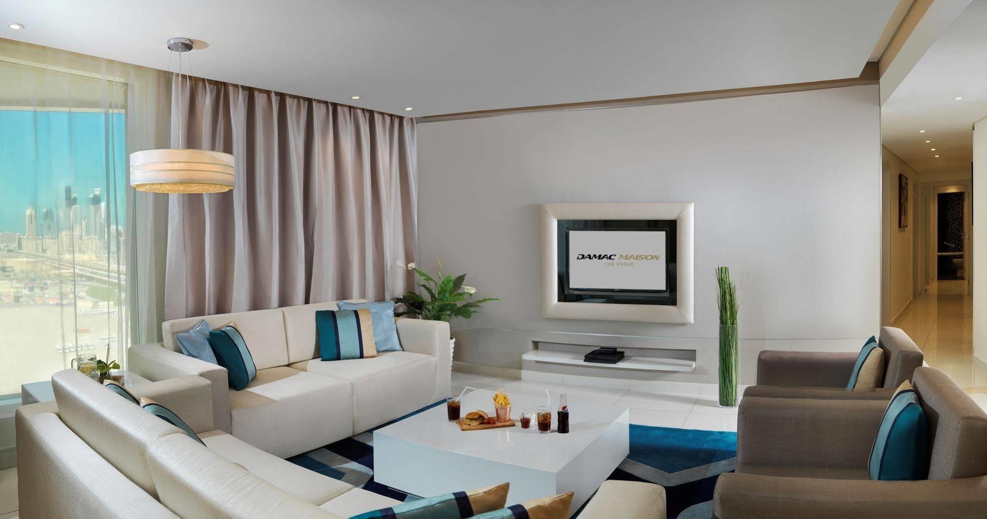 Damac Maison The Vogue Dubai Exteriör bild A living room