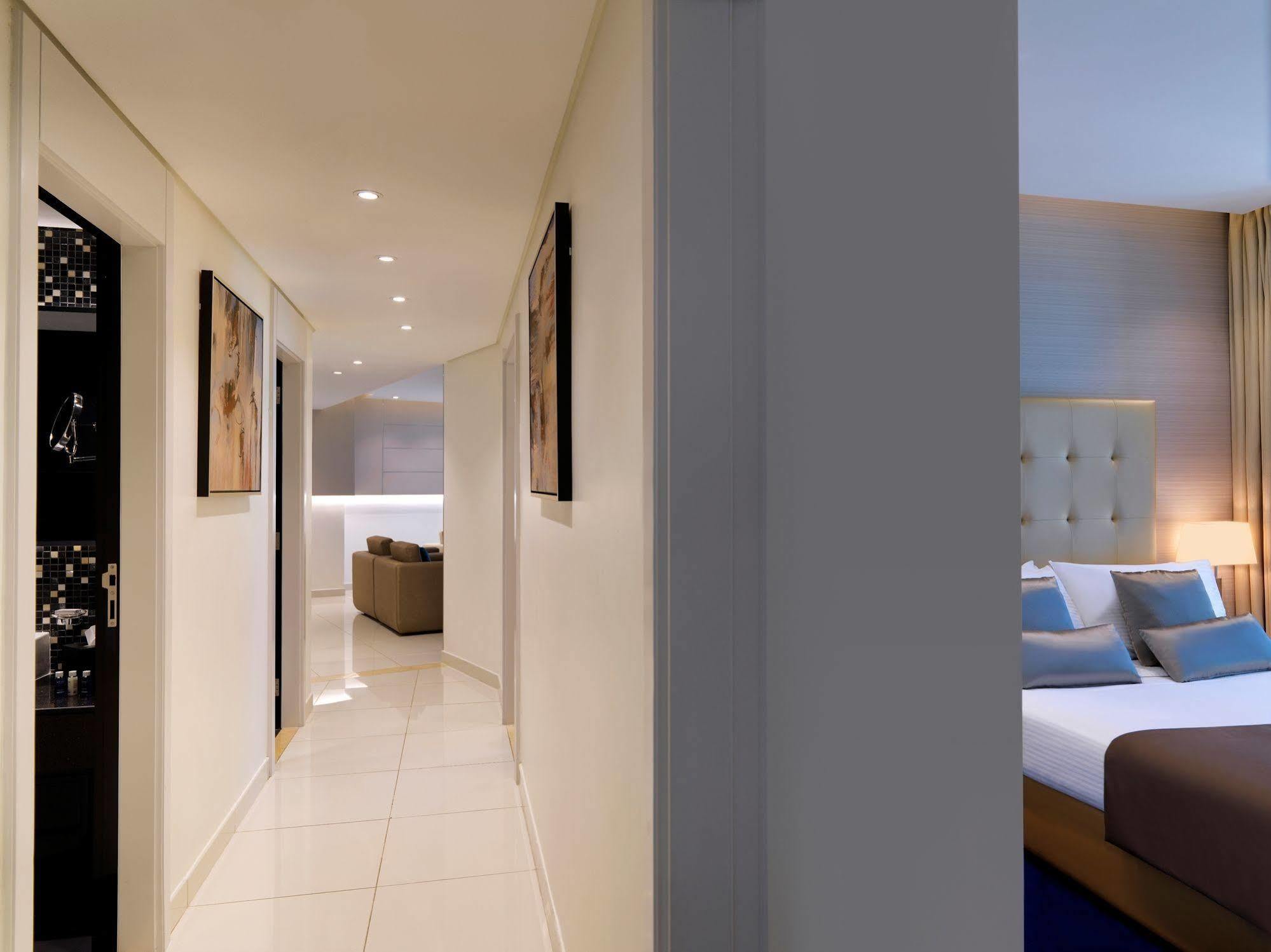 Damac Maison The Vogue Dubai Exteriör bild A suite at the hotel