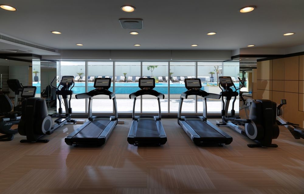 Damac Maison The Vogue Dubai Exteriör bild The gym at the hotel